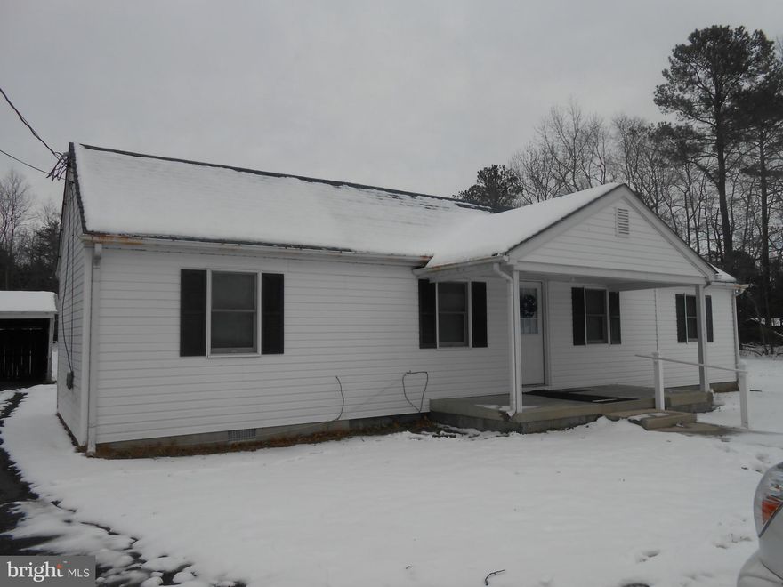Real neat and clean 3 bedroom2 bath rambler with a 2 car carport nice country location. Across from the fairgrounds on Fairgrounds Rd in Leonardtown. Central ac, rent includes water and sewer. Nice yard. NO pets !!