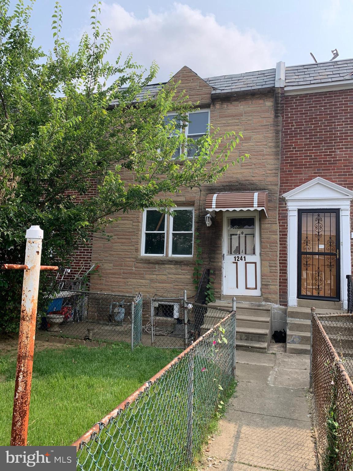3 Bedroom Townhome in middle of the block ready for your renovations. Fenced front yard, rear driveway parking for 1 car. MAIN LEVEL has Living Room, Dining Room, Eat In Kitchen. UPPER LEVEL 3 Bedrooms, Hall Bath (toilet removed) . BASEMENT is full unfinished, with Laundry & Utilities. Garage has been removed for extra living space. Sold AS IS. Close to Elementary School, Shopping & public transportation.