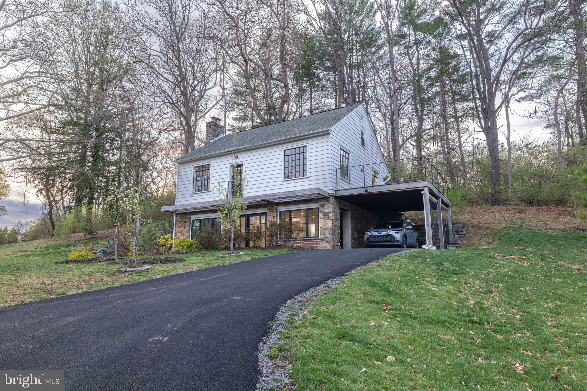 2703 MONTCHANIN ROAD