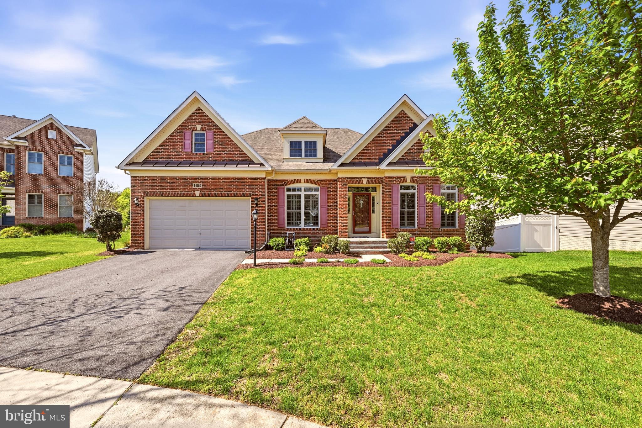 1104 SWEETBAY PLACE