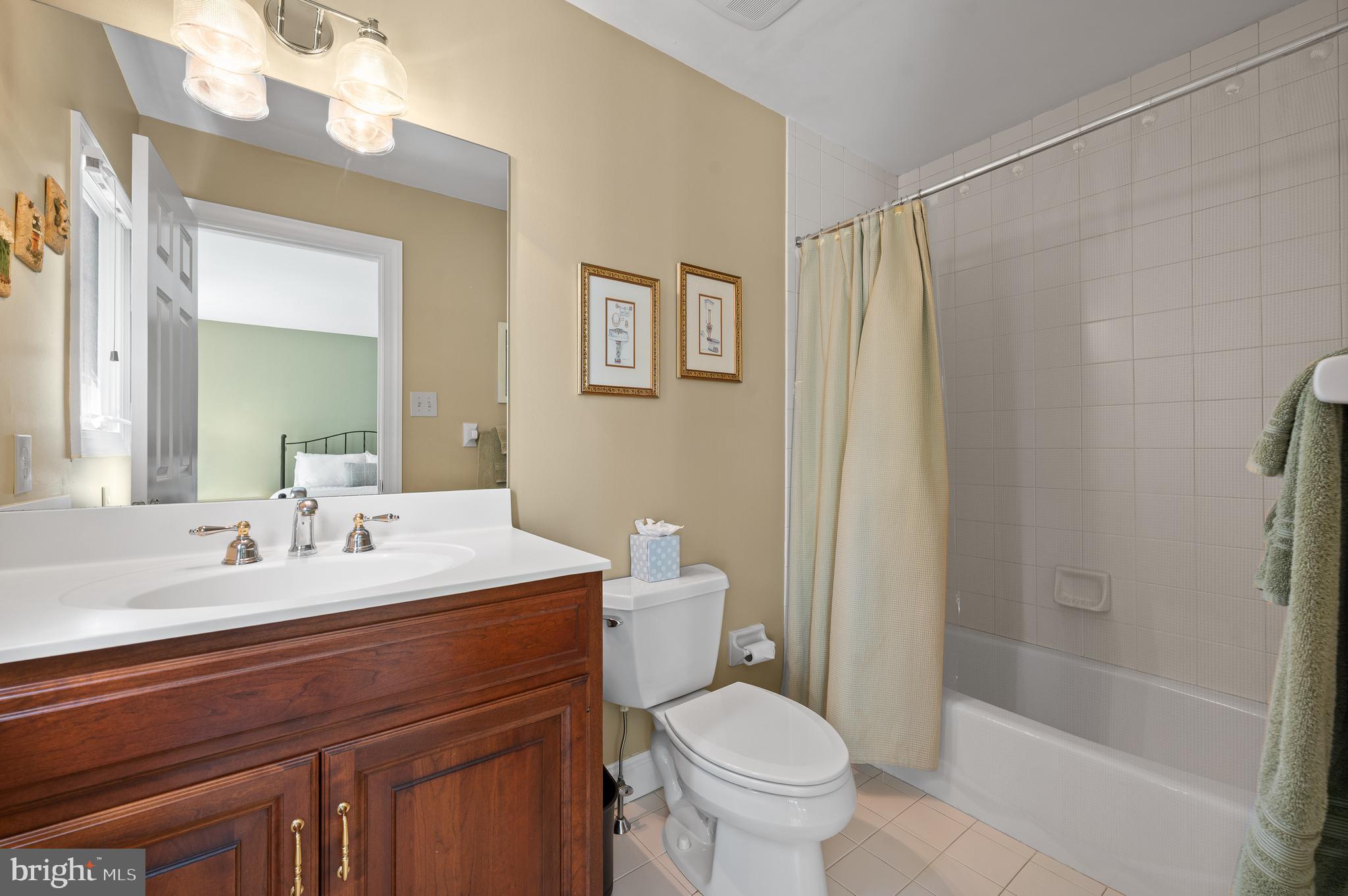 BRIARWOOD - Residential