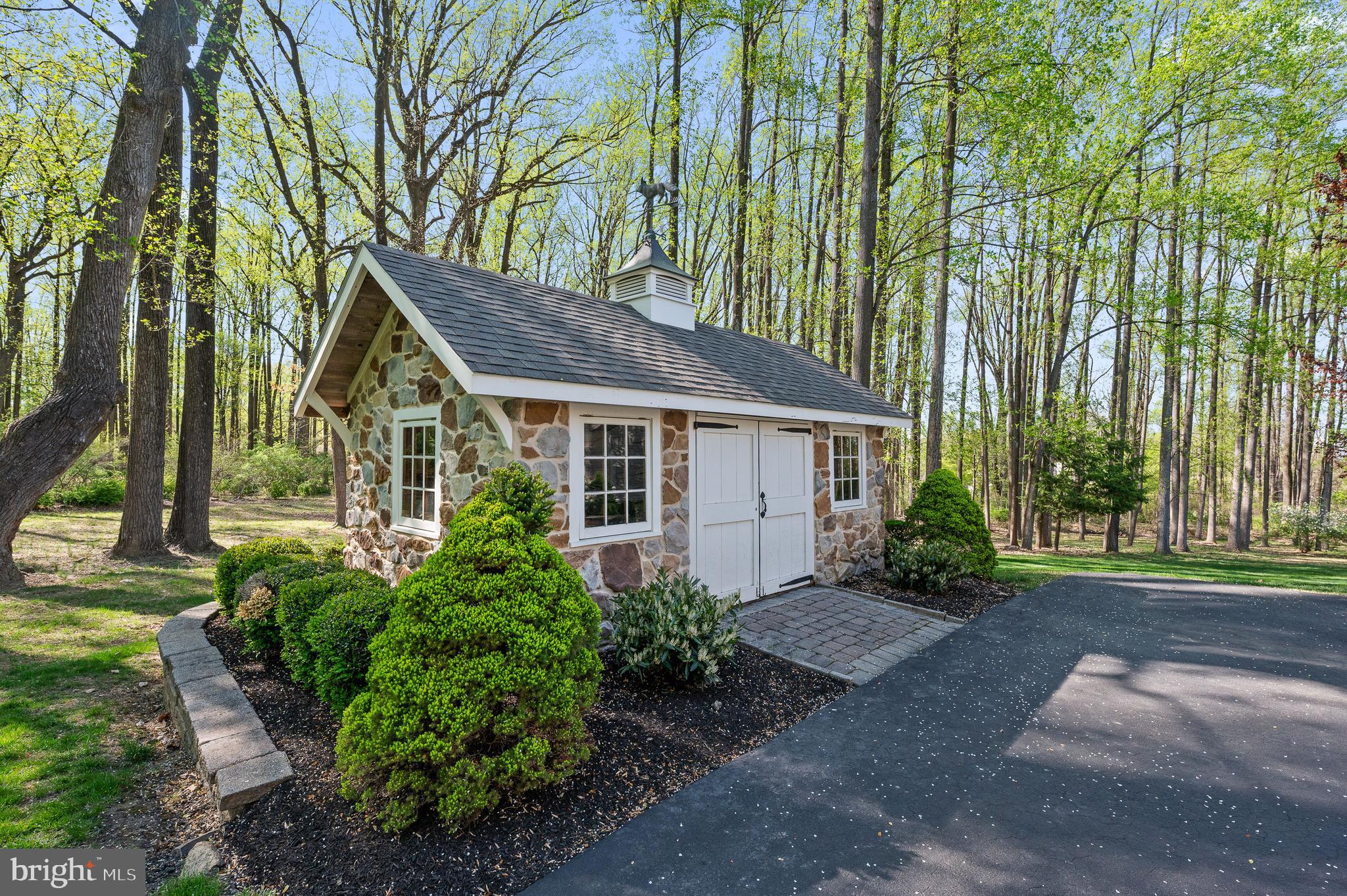 BRIARWOOD - Residential