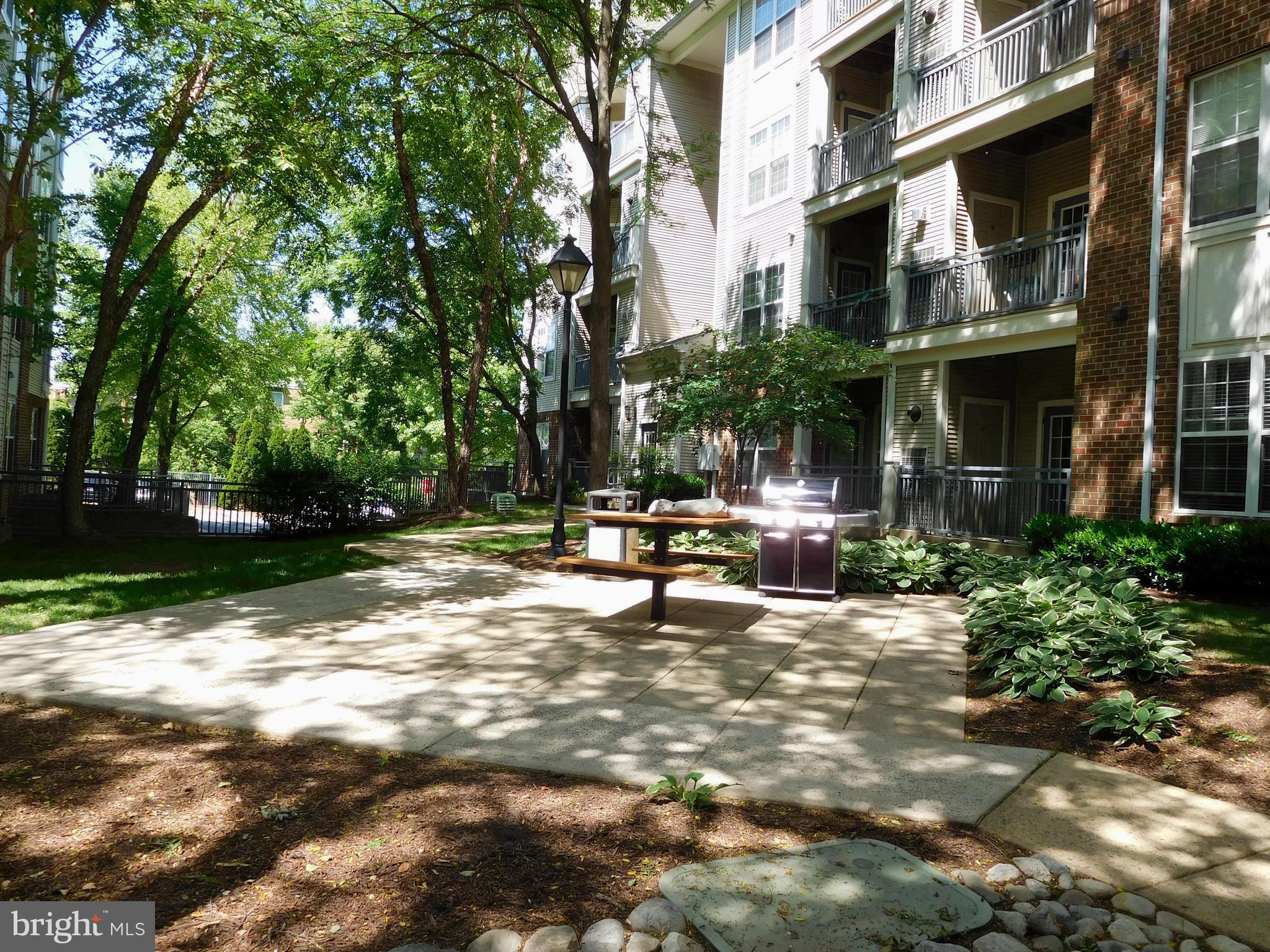 HIGH POINT AT JEFFERSON PARK - Residential Lease