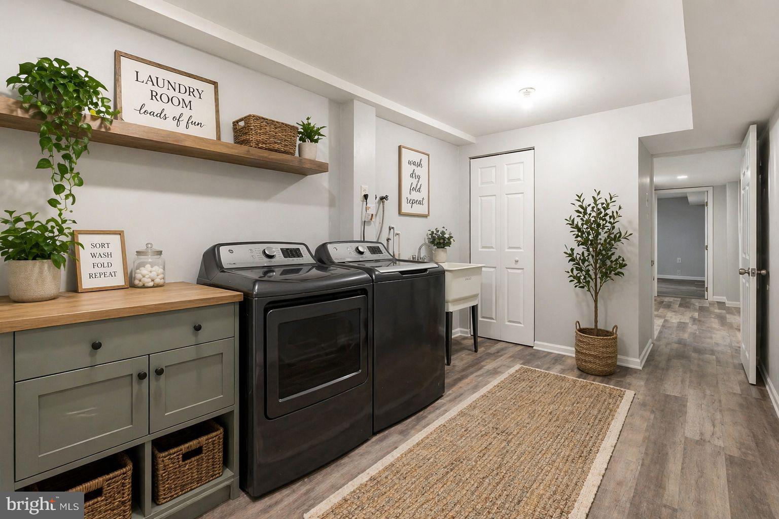 ROLLING ACRES - Residential