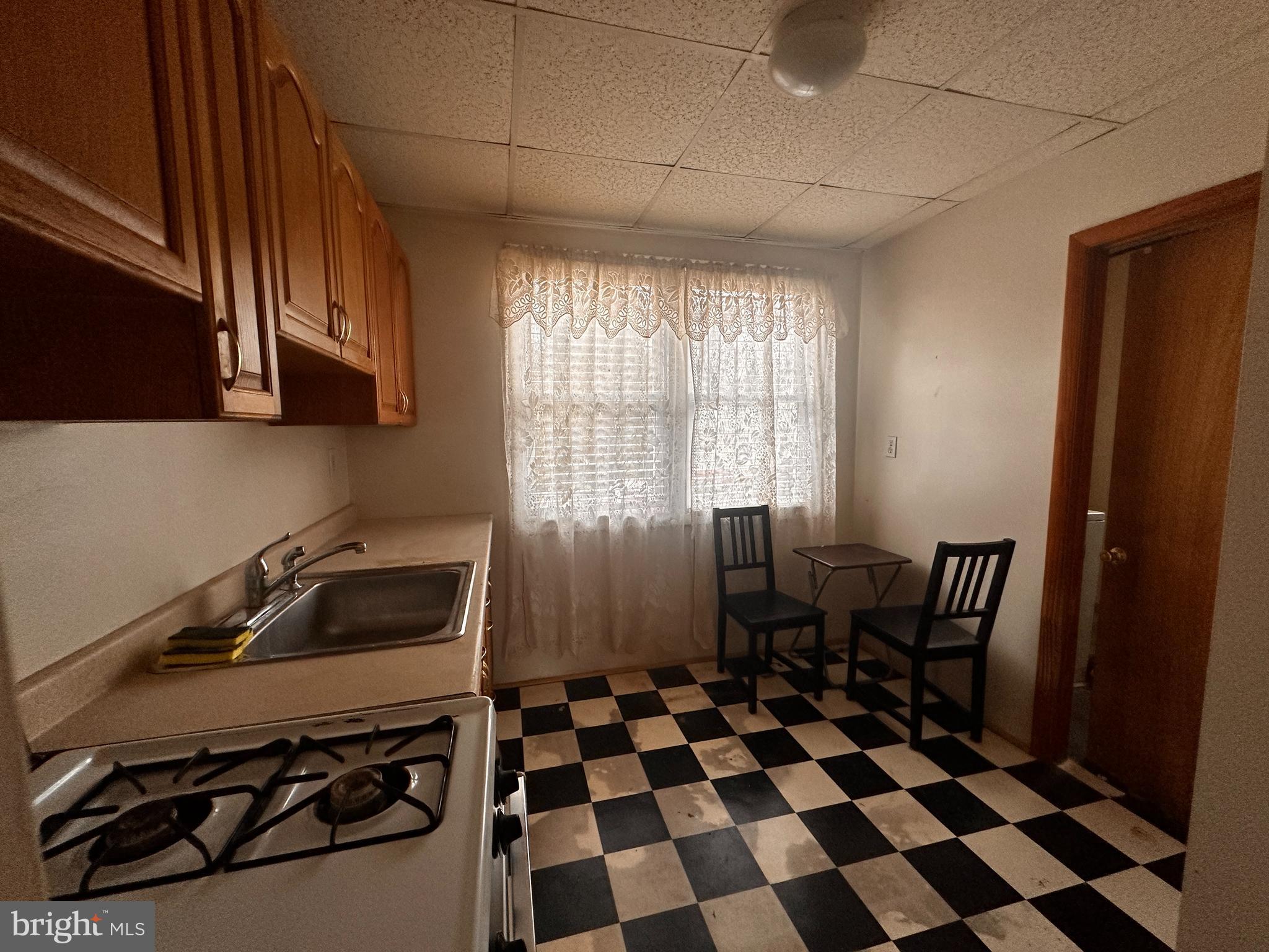 ARMISTEAD GARDENS - Residential