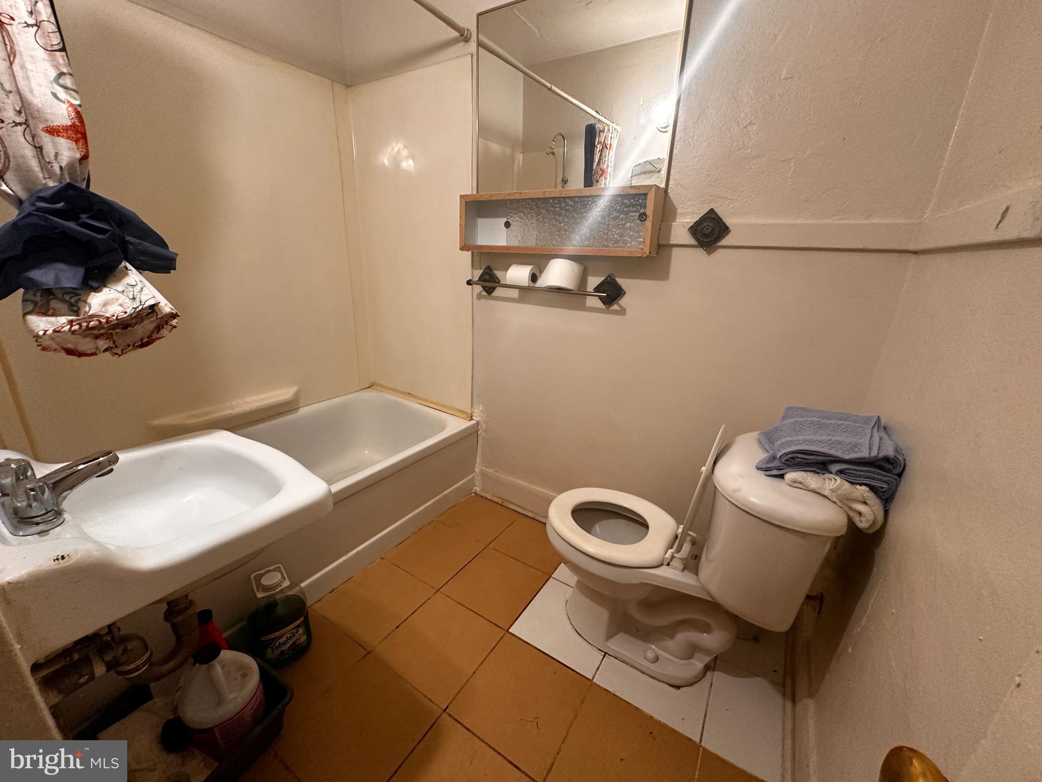 ARMISTEAD GARDENS - Residential