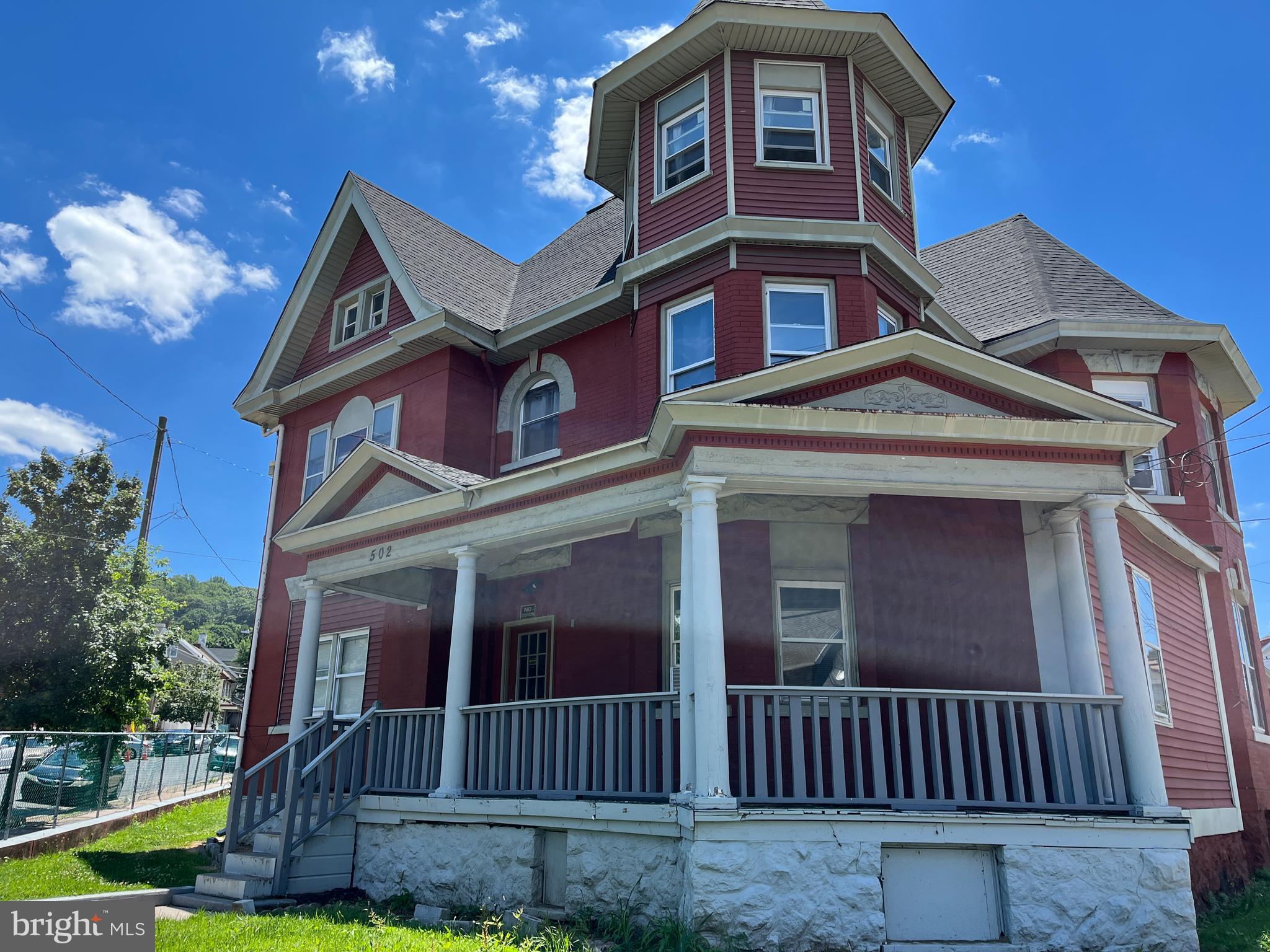 502 ONTARIO STREET