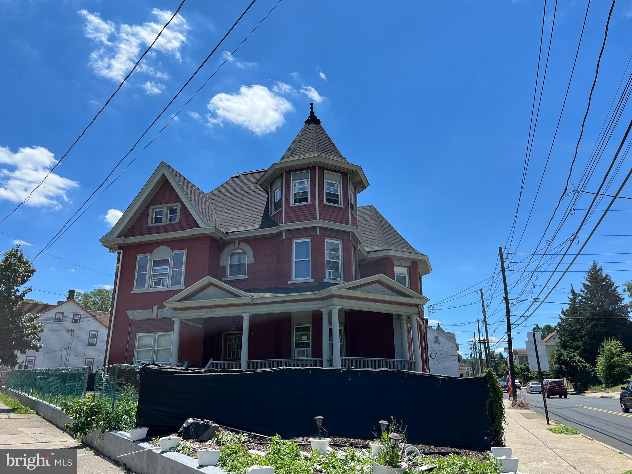 502 ONTARIO STREET