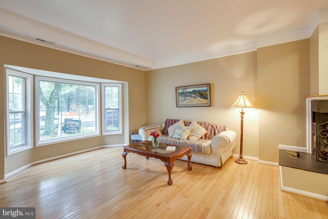 GLEN COVE - Residential