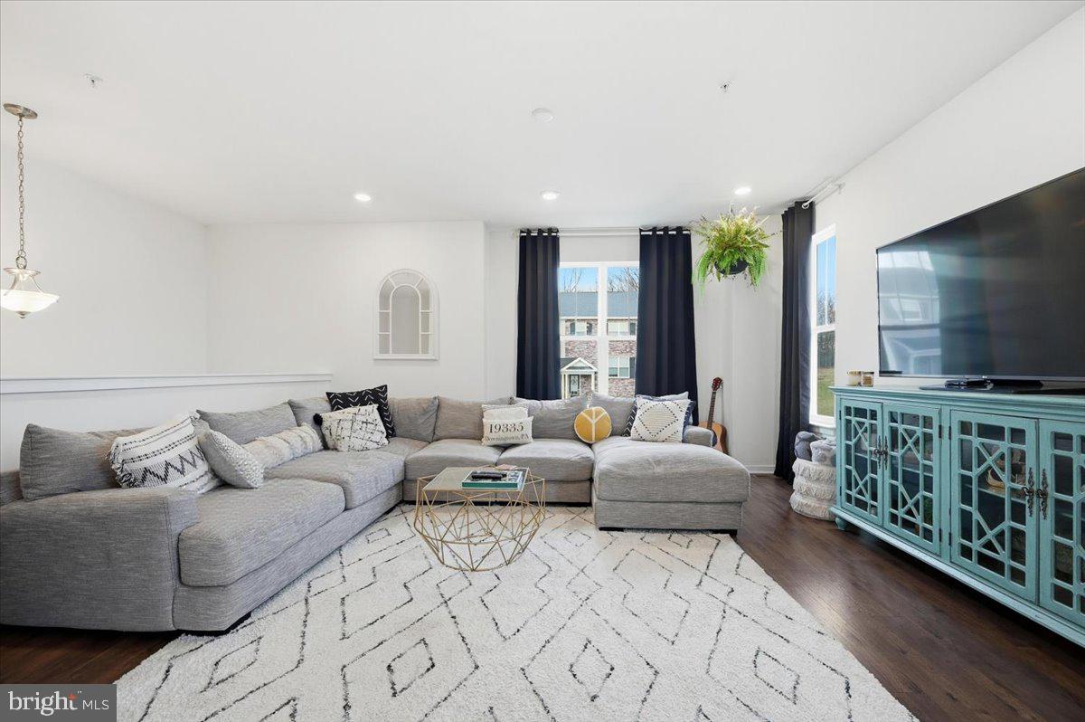 TOWNES AT SHANNON HILL - Residential