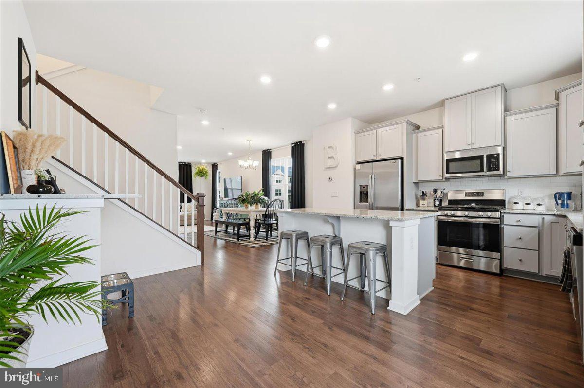 TOWNES AT SHANNON HILL - Residential