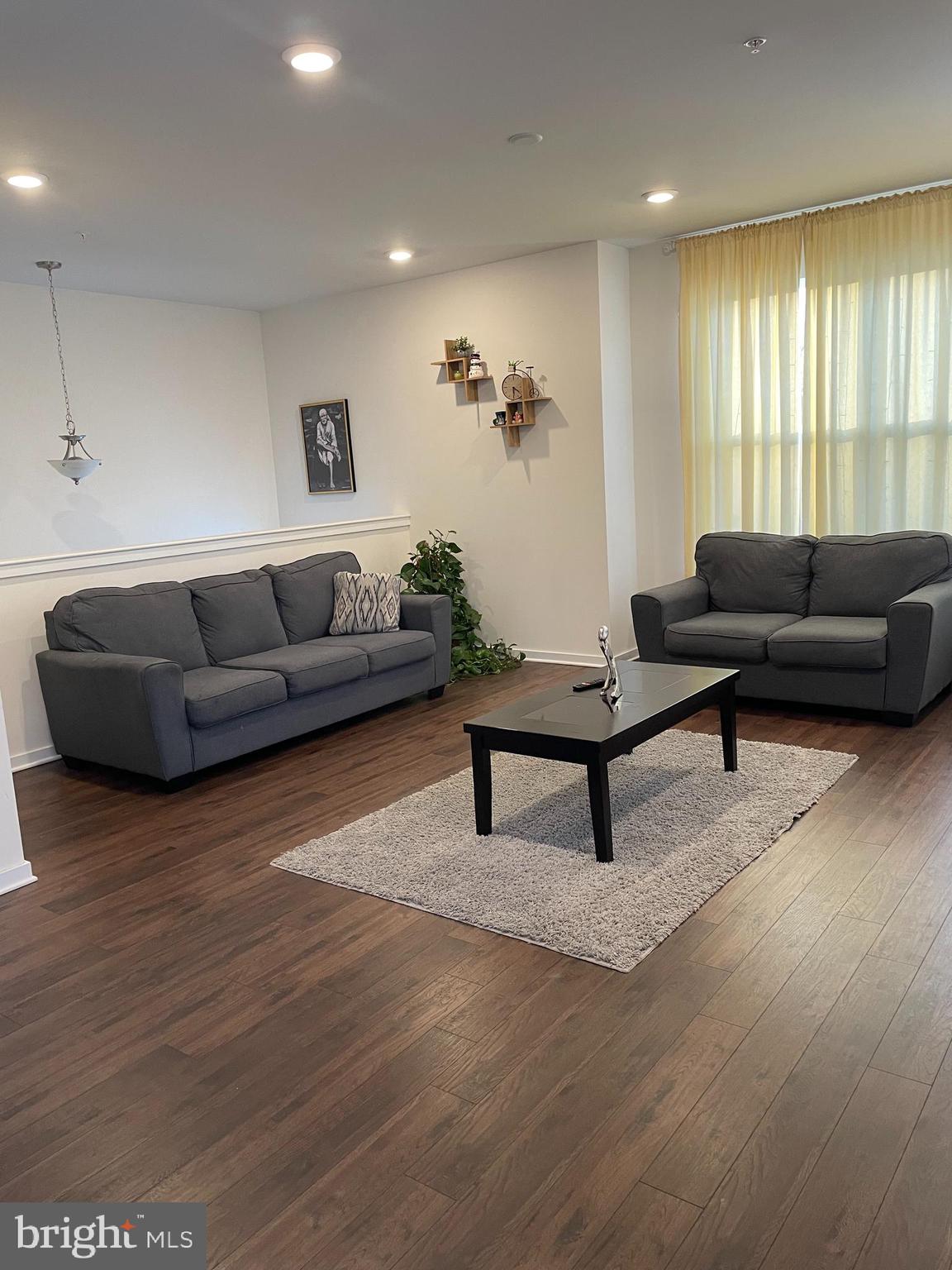 TOWNES AT SHANNON HILL - Residential