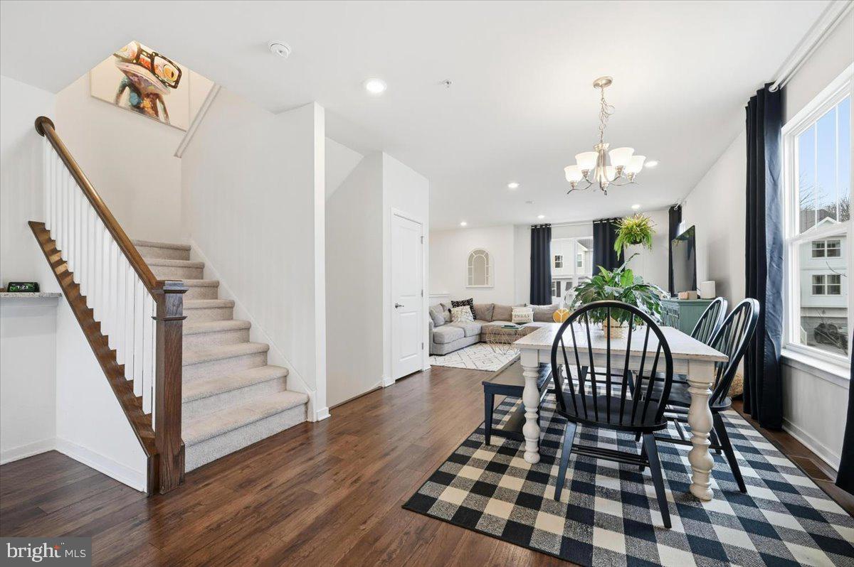 TOWNES AT SHANNON HILL - Residential