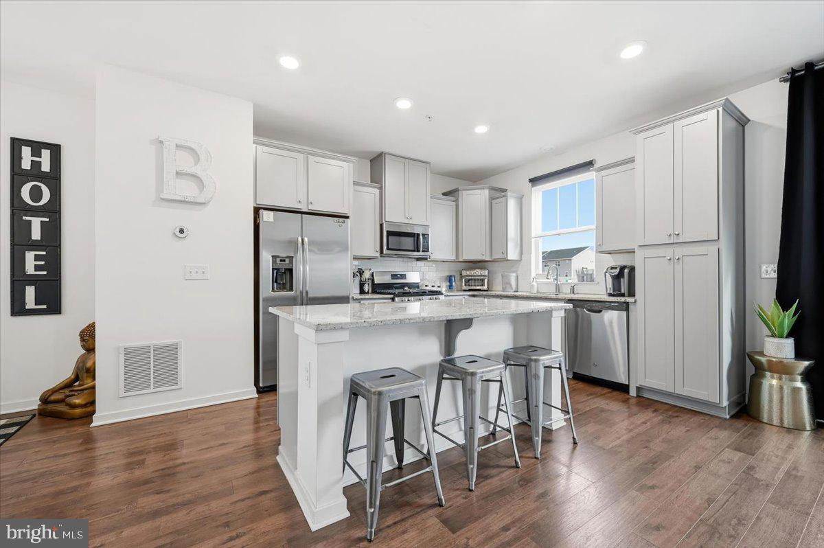 TOWNES AT SHANNON HILL - Residential