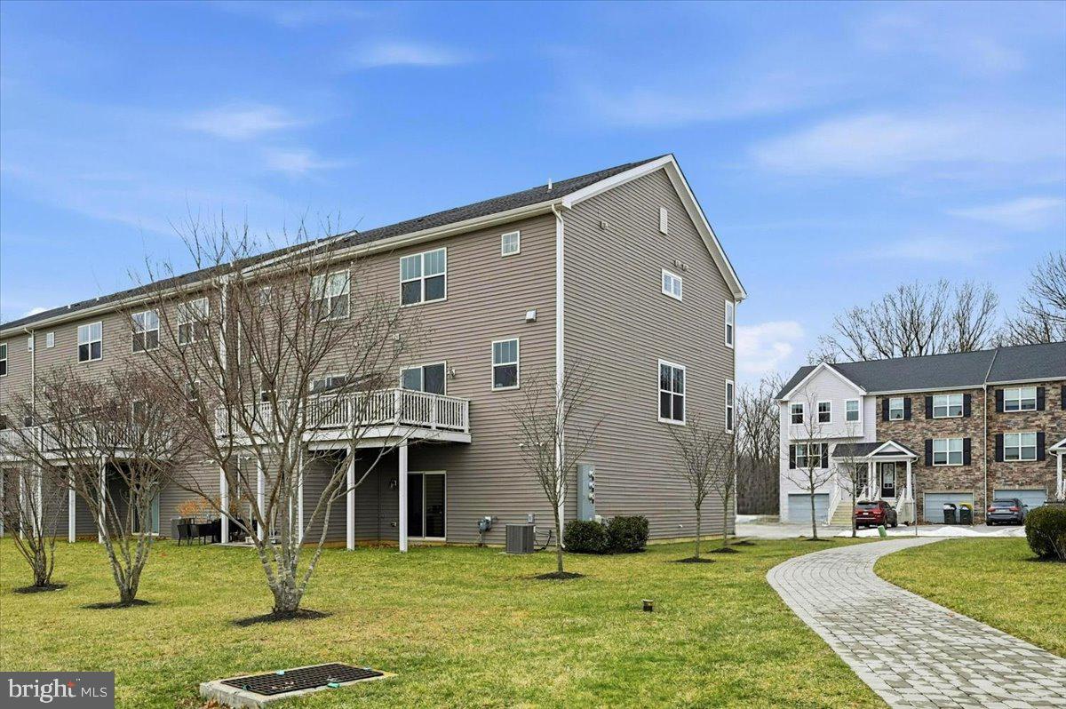 TOWNES AT SHANNON HILL - Residential