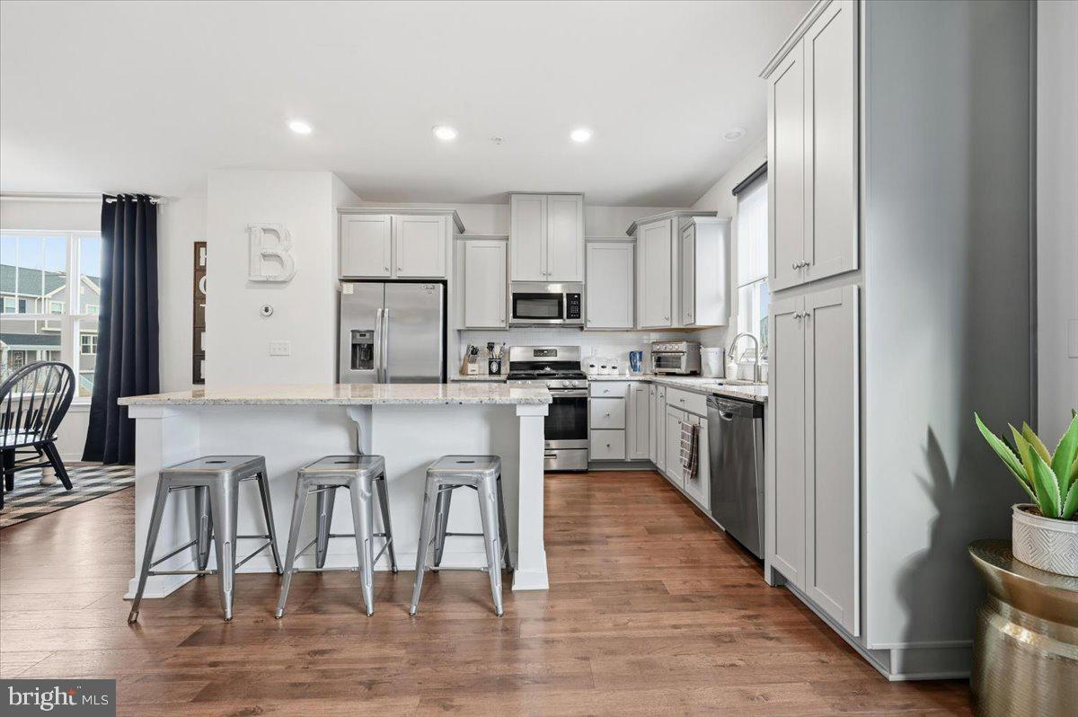 TOWNES AT SHANNON HILL - Residential