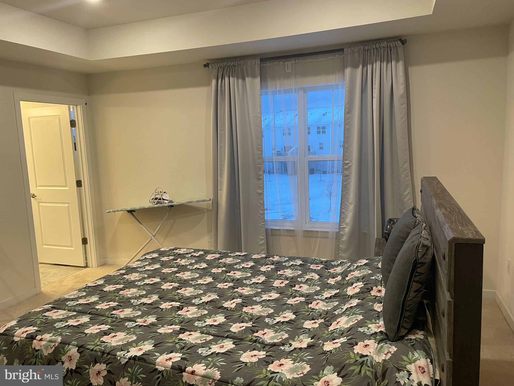 TOWNES AT SHANNON HILL - Residential