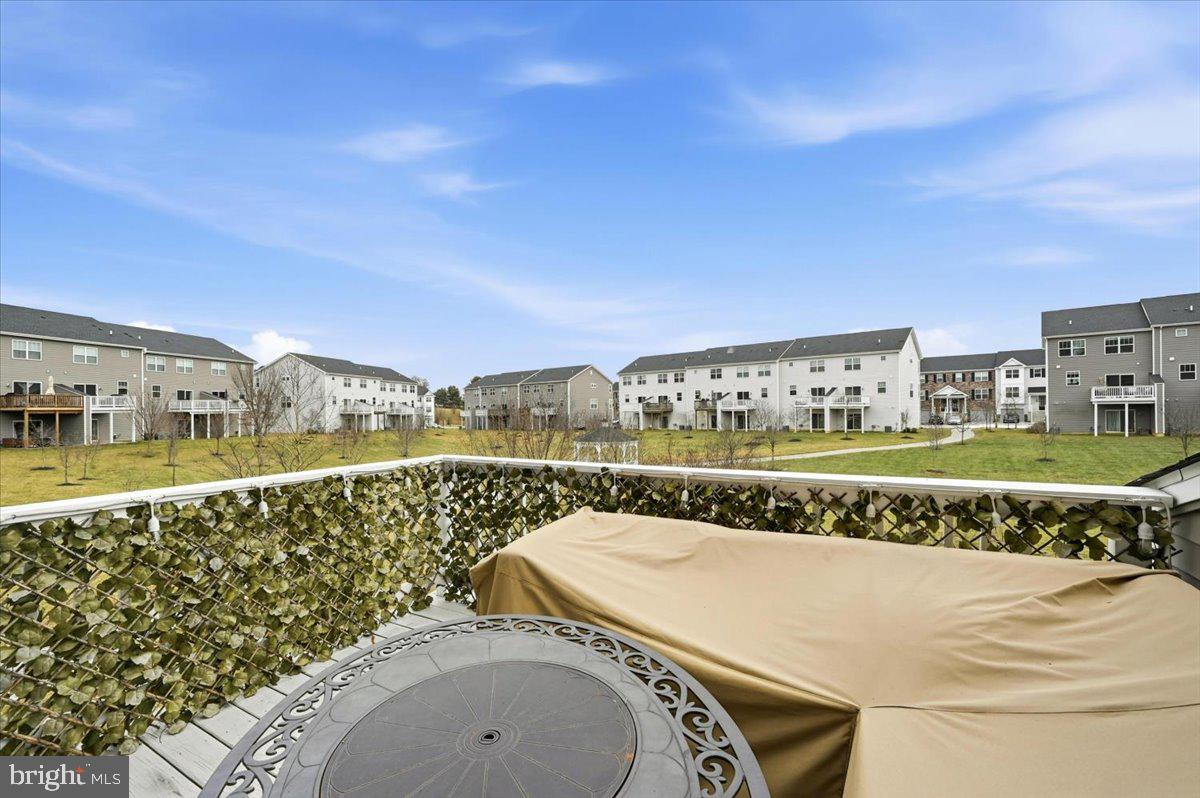 TOWNES AT SHANNON HILL - Residential