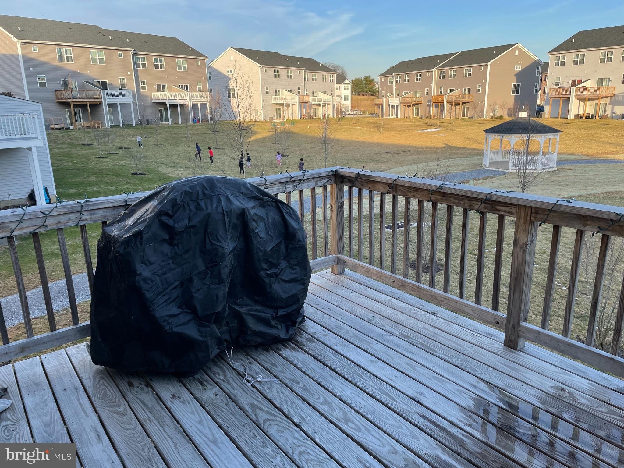 TOWNES AT SHANNON HILL - Residential