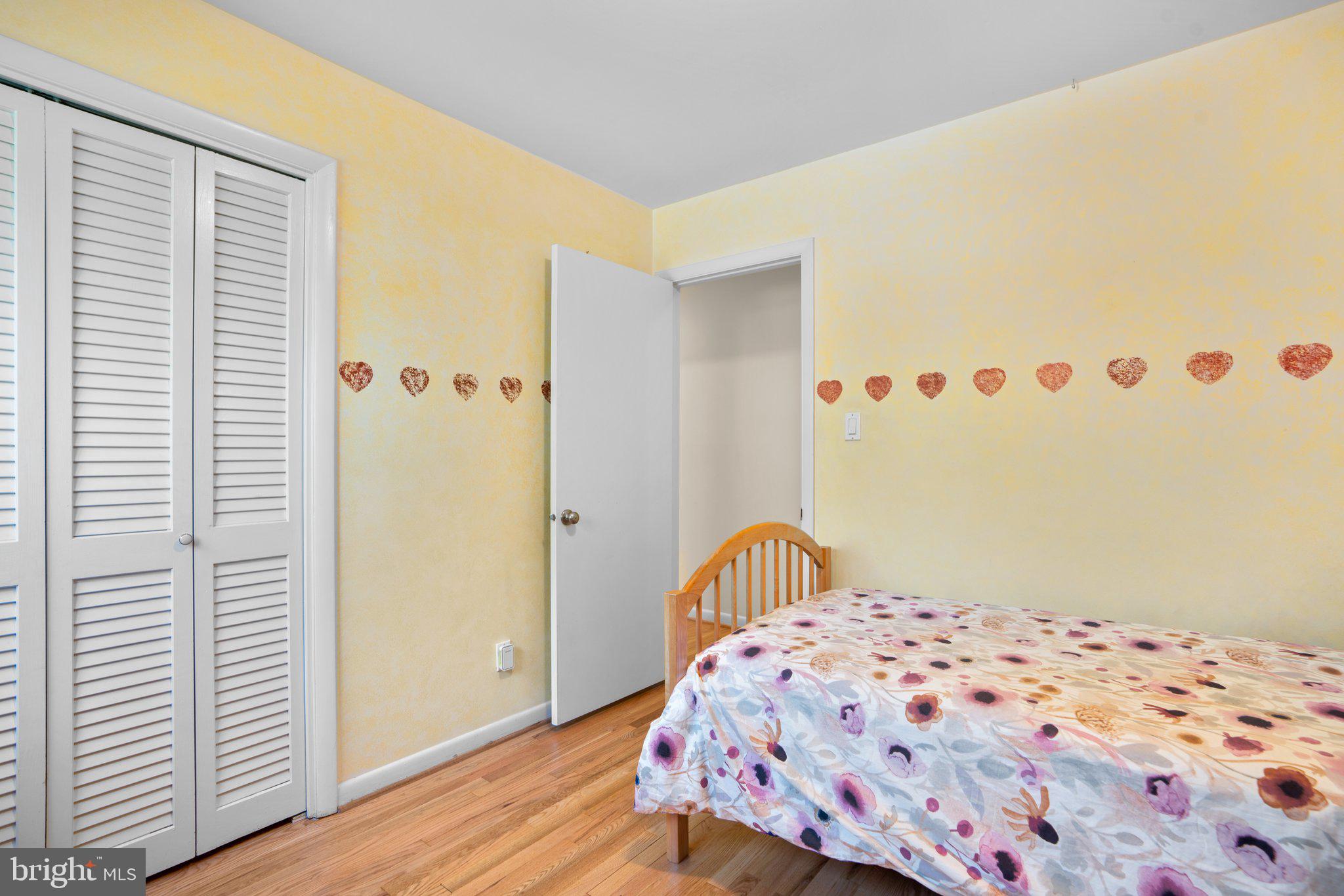 OAKWOOD KNOLLS - Residential