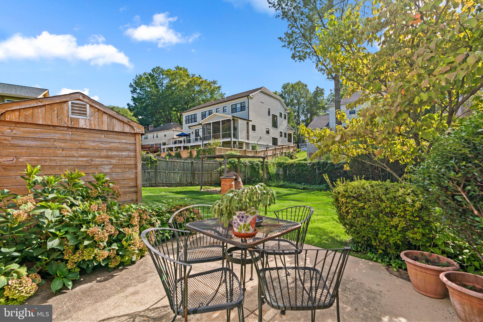 OAKWOOD KNOLLS - Residential