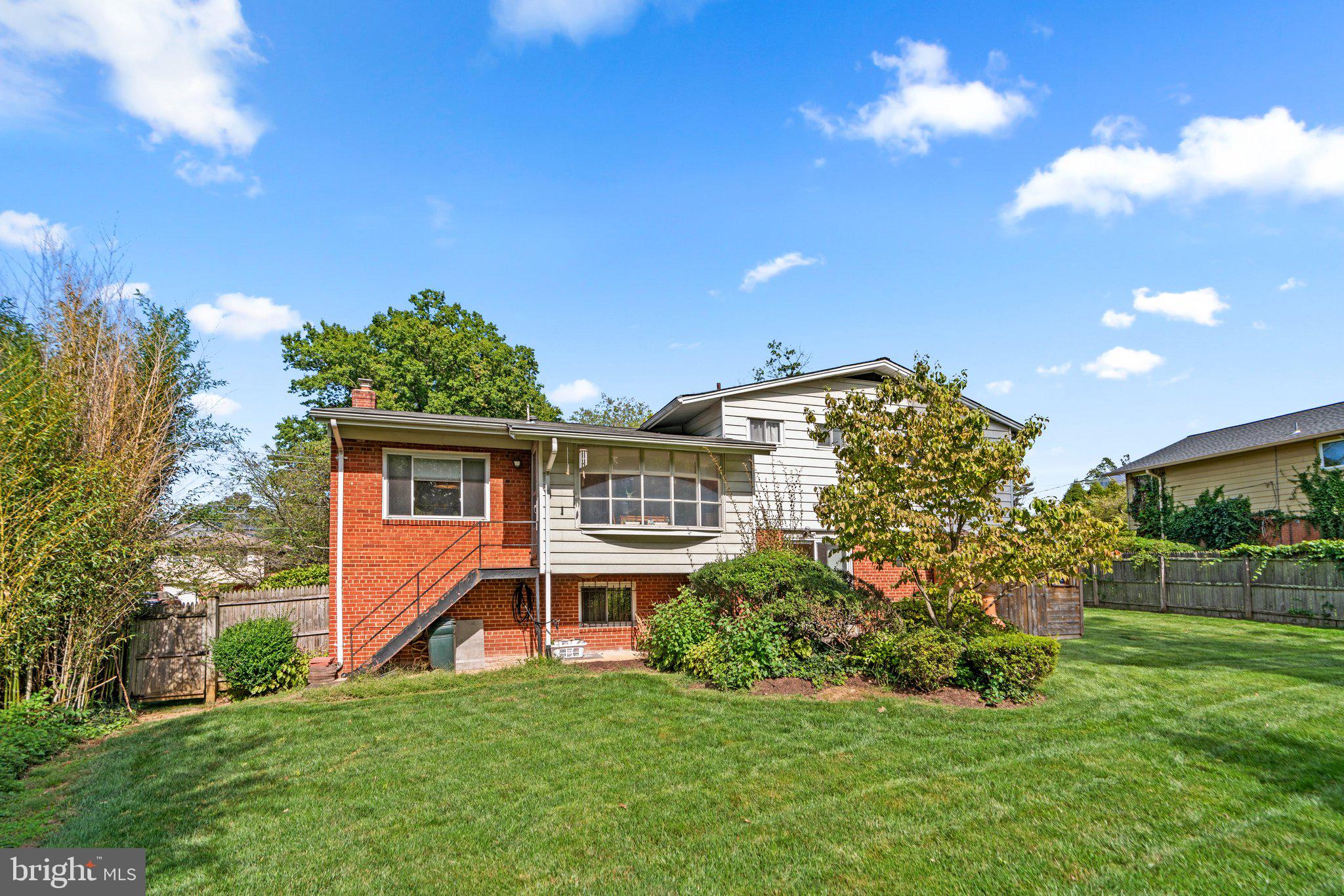 OAKWOOD KNOLLS - Residential