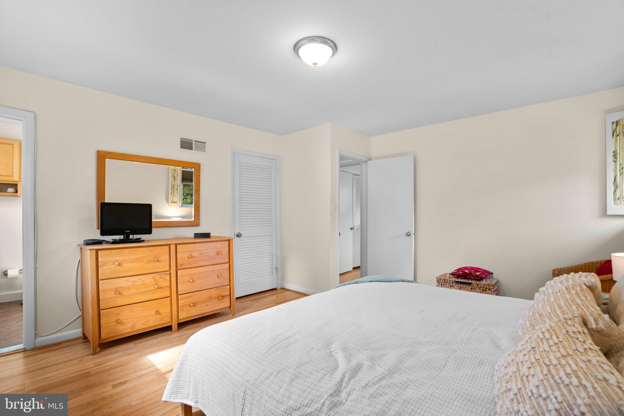 OAKWOOD KNOLLS - Residential