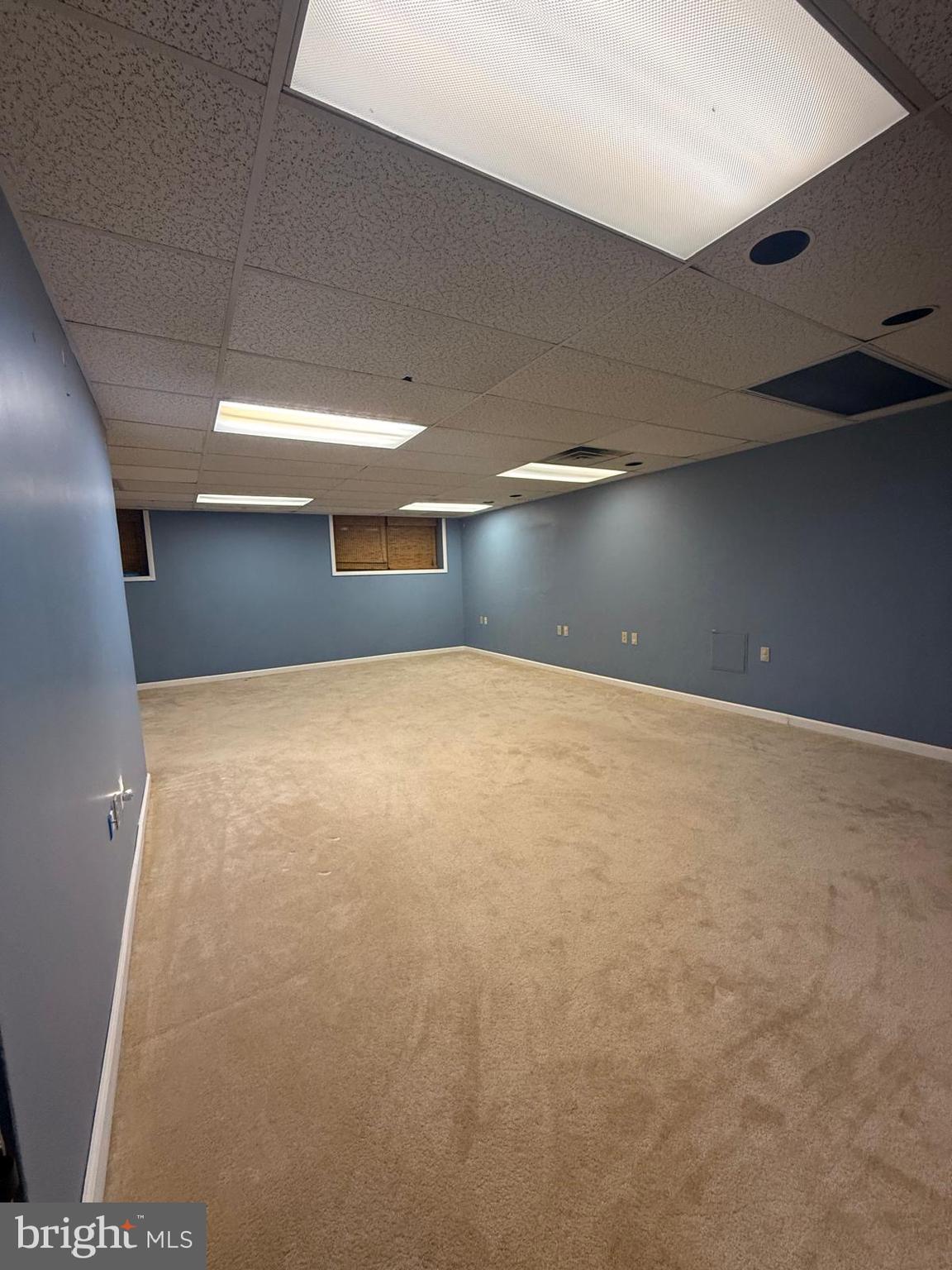 NEWPORT VILLAGE - Residential Lease