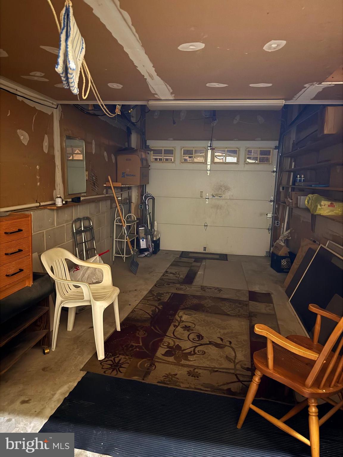 NEWPORT VILLAGE - Residential Lease