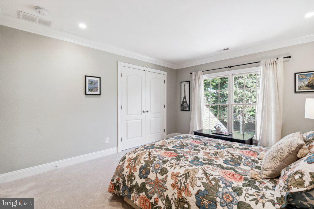 MORGAN MANOR - Residential