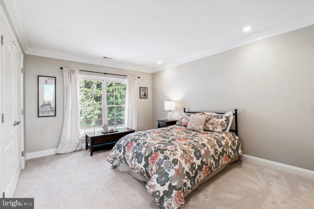 MORGAN MANOR - Residential