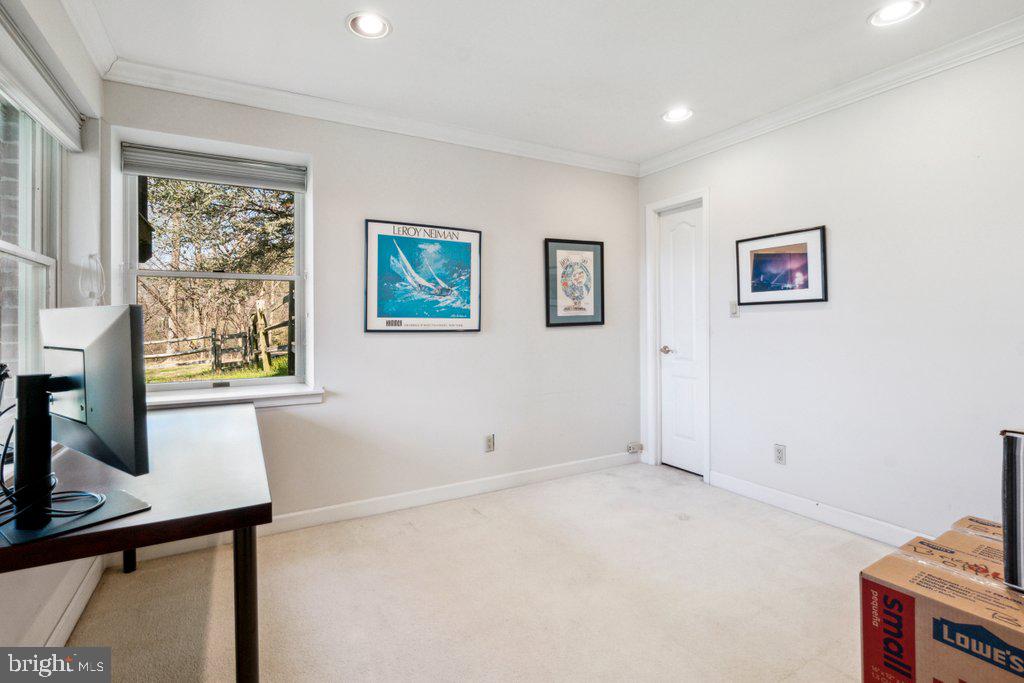 MORGAN MANOR - Residential