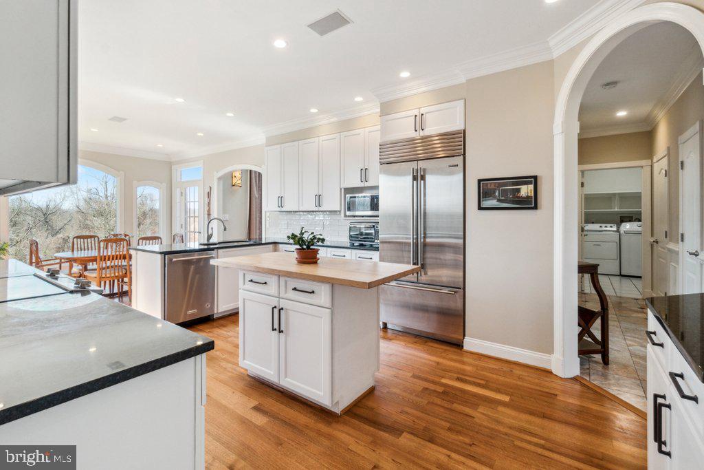 MORGAN MANOR - Residential