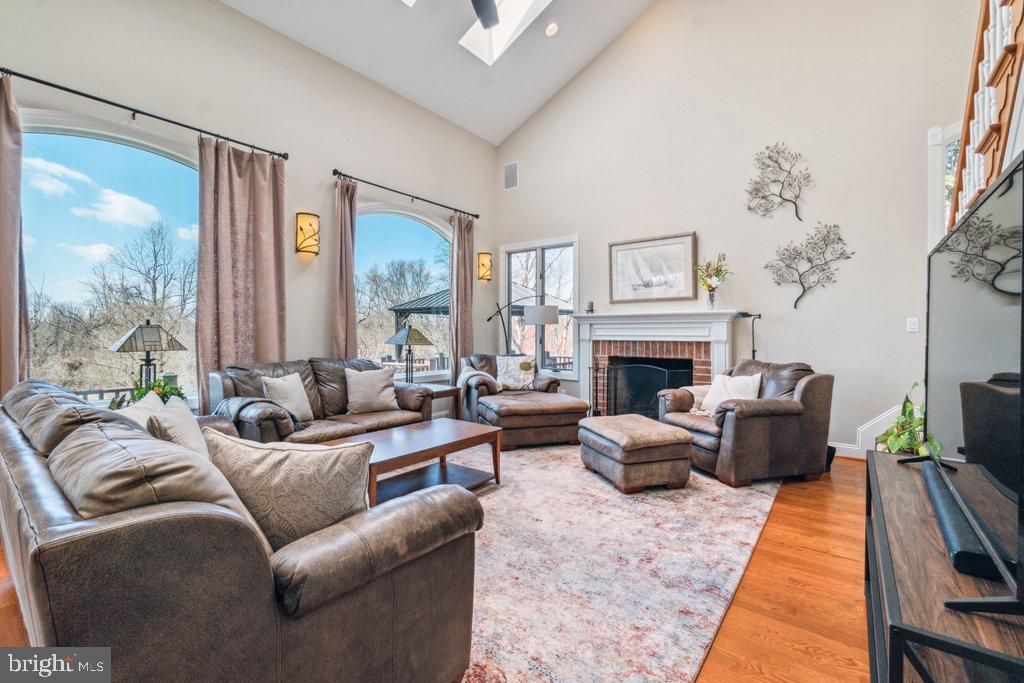 MORGAN MANOR - Residential