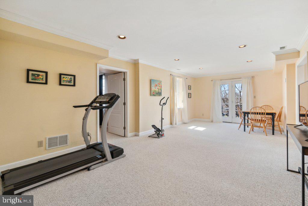 MORGAN MANOR - Residential