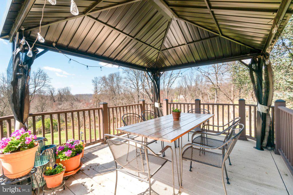 MORGAN MANOR - Residential