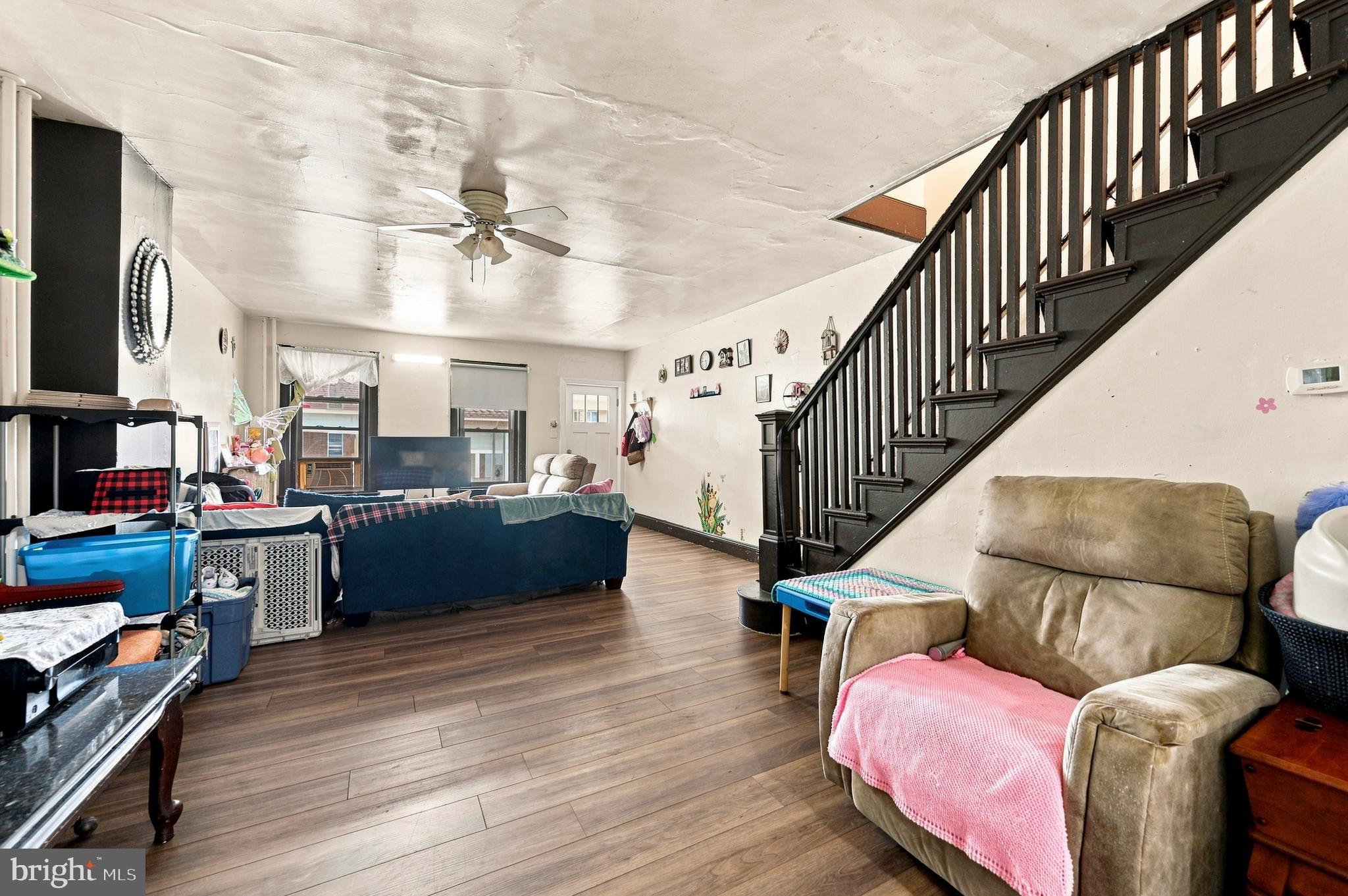 73 S 6TH AVENUE