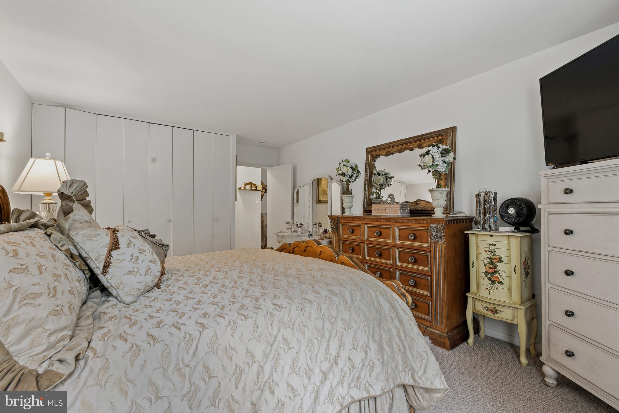 OAK HILL - Residential