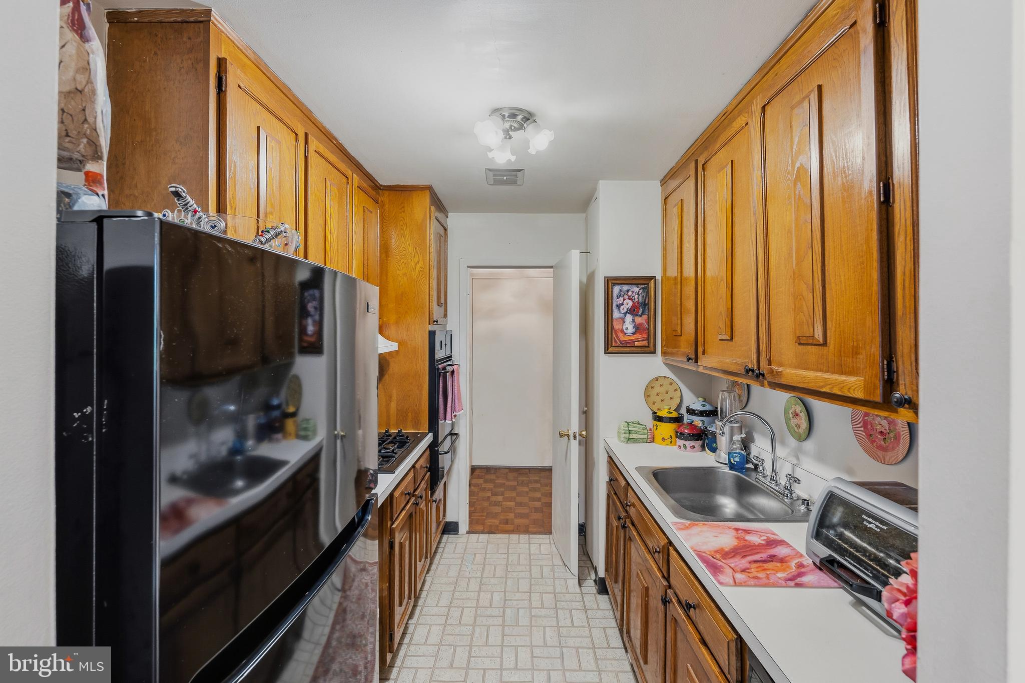 OAK HILL - Residential