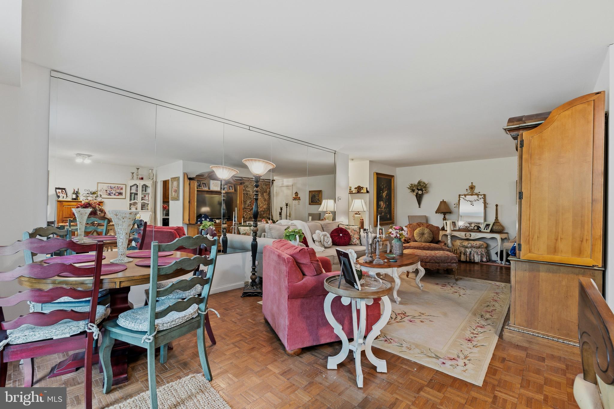 OAK HILL - Residential