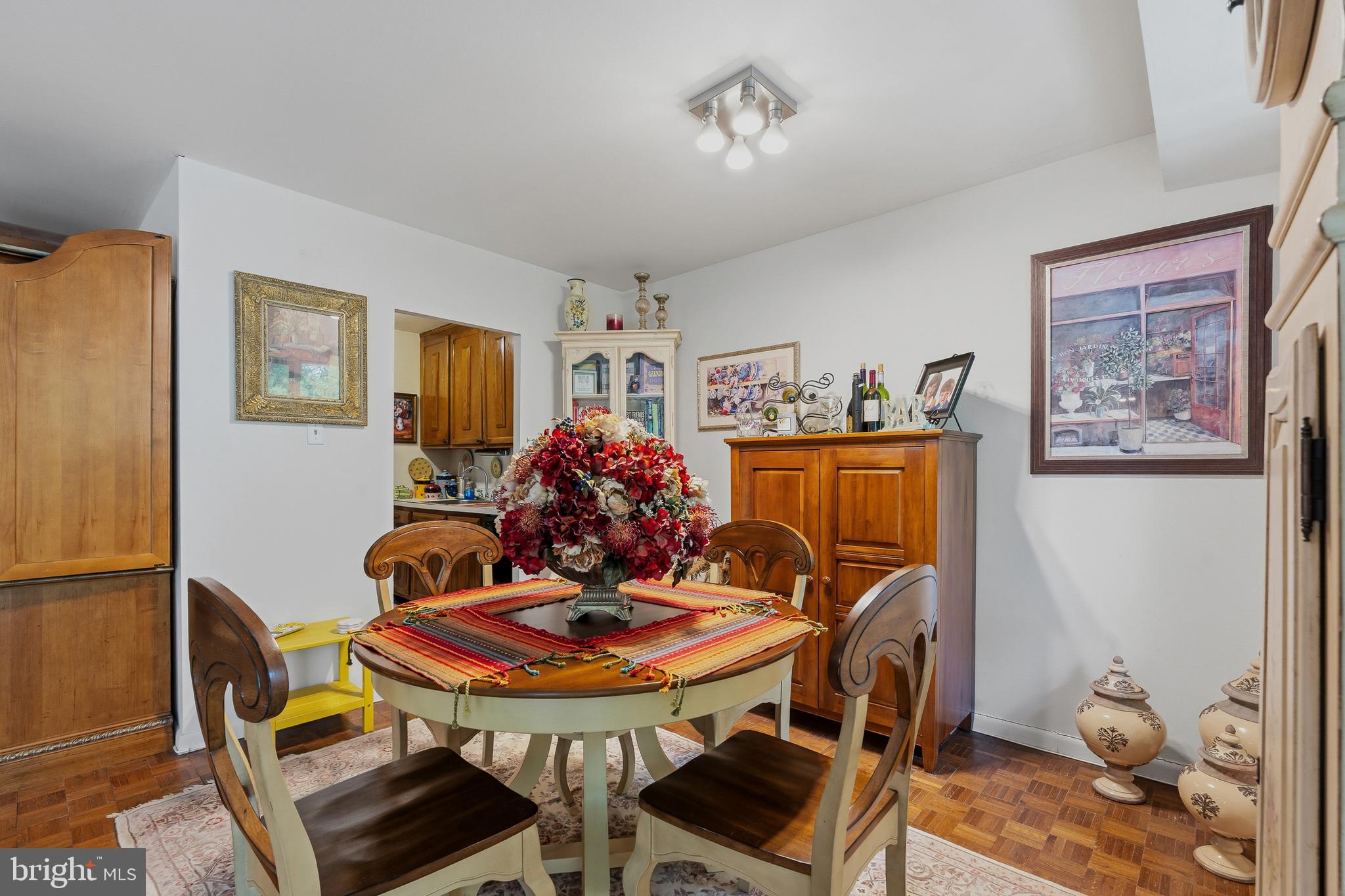 OAK HILL - Residential