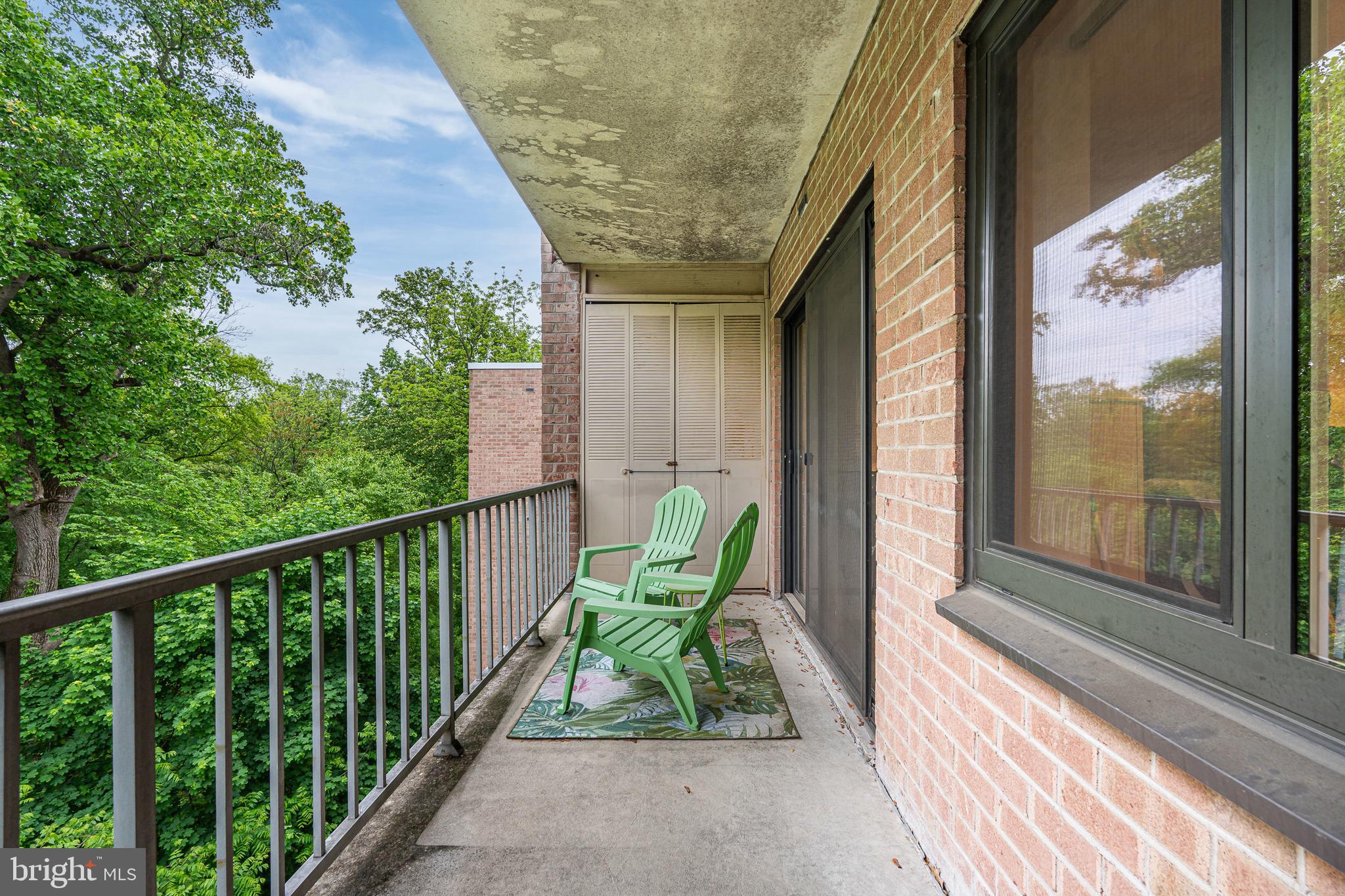 OAK HILL - Residential