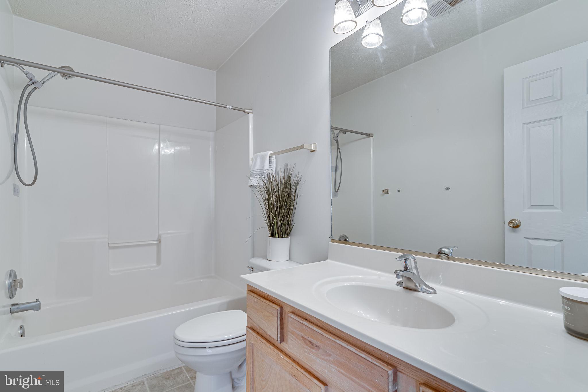 SUN VALLEY ESTATES - Residential