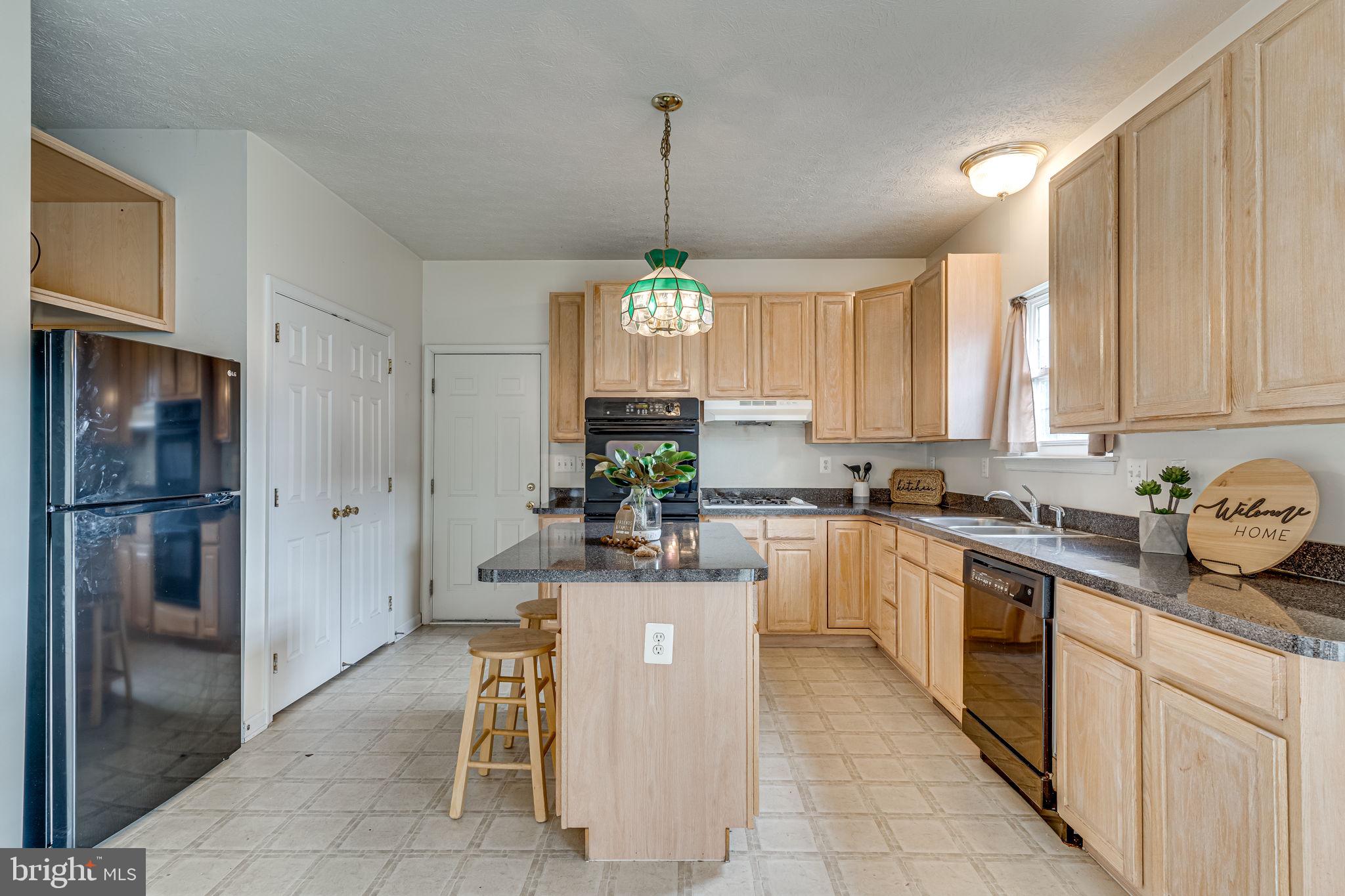 SUN VALLEY ESTATES - Residential