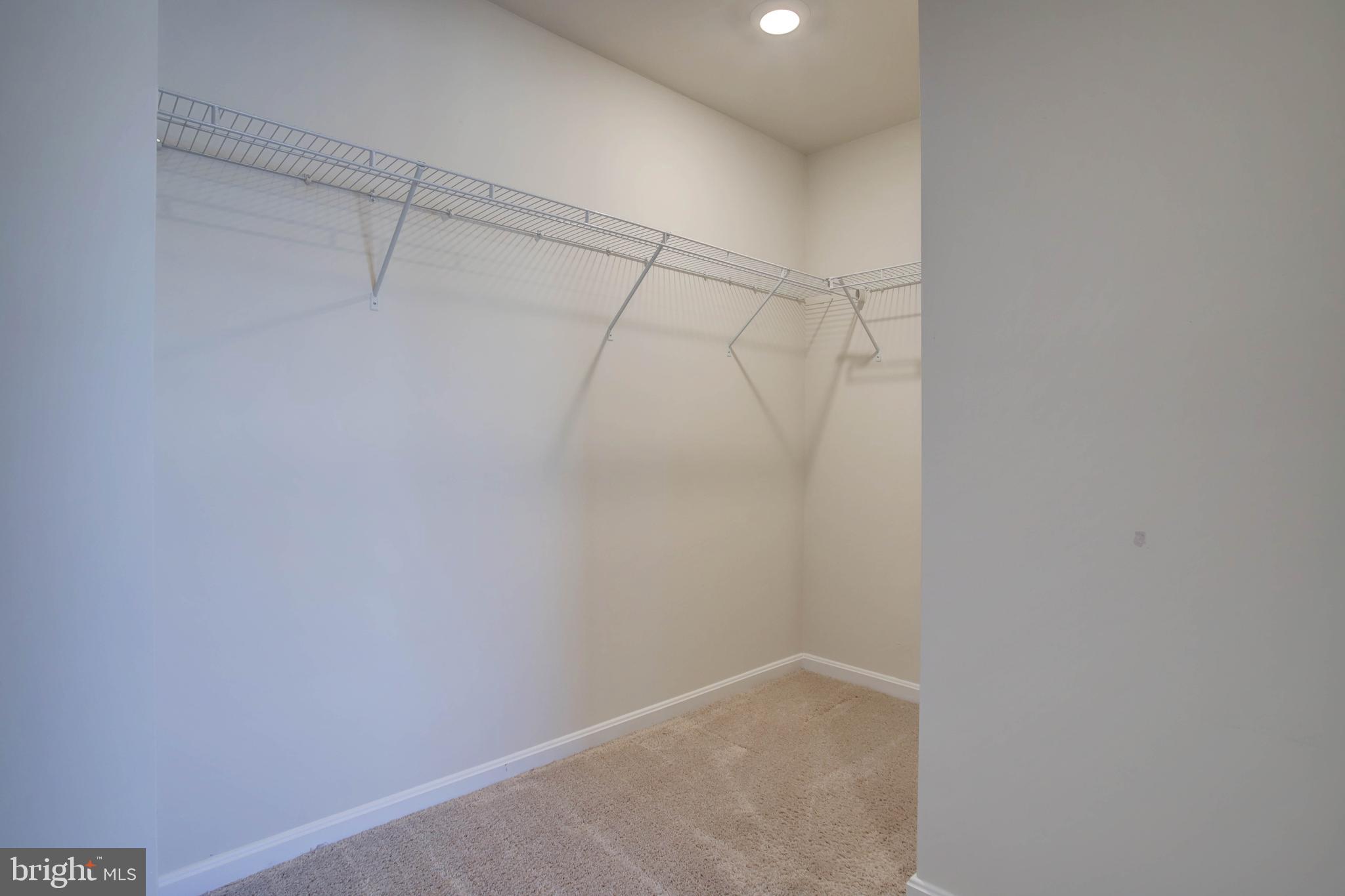 BLACK WATER LANDING - Residential