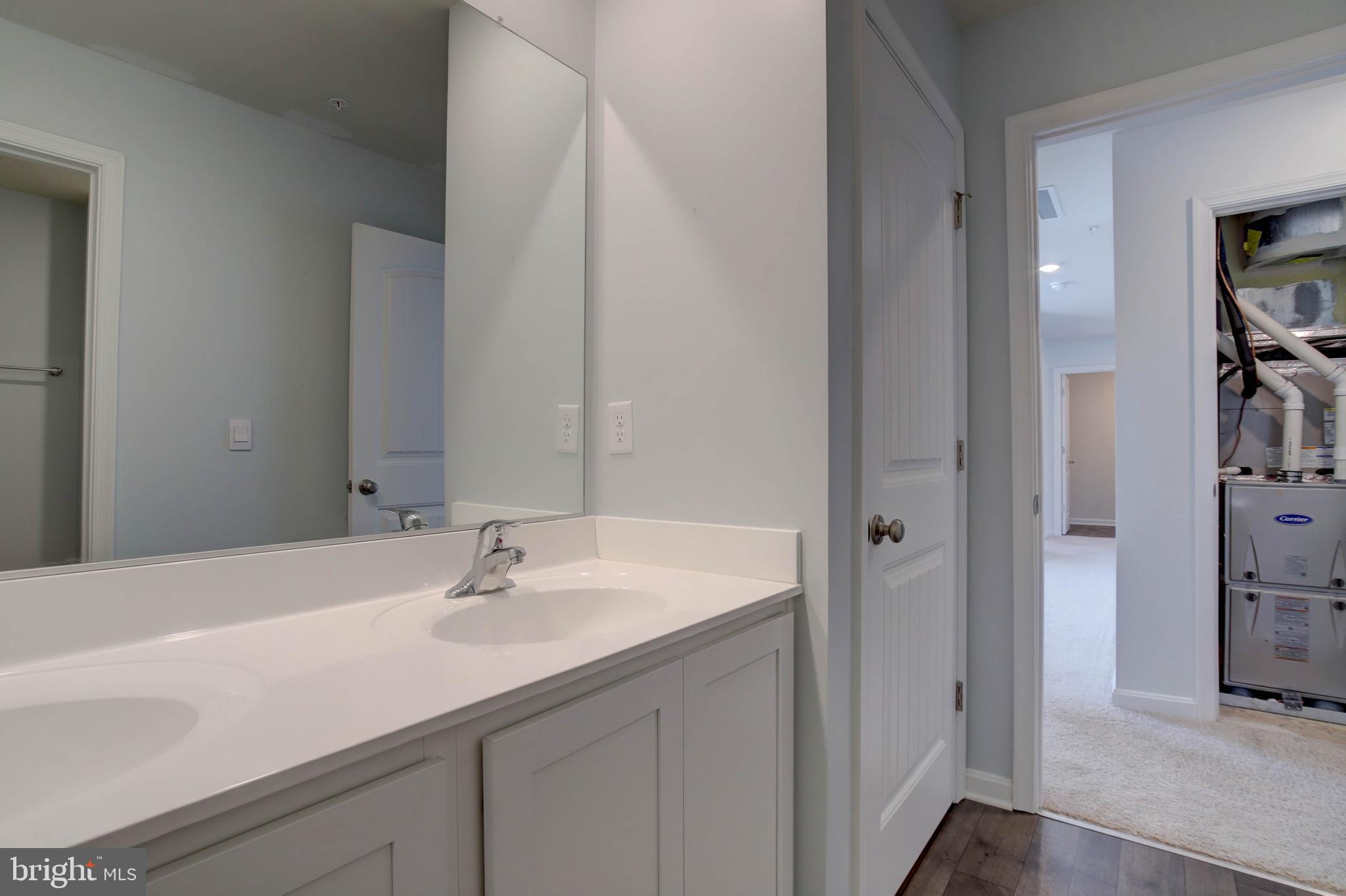 BLACK WATER LANDING - Residential