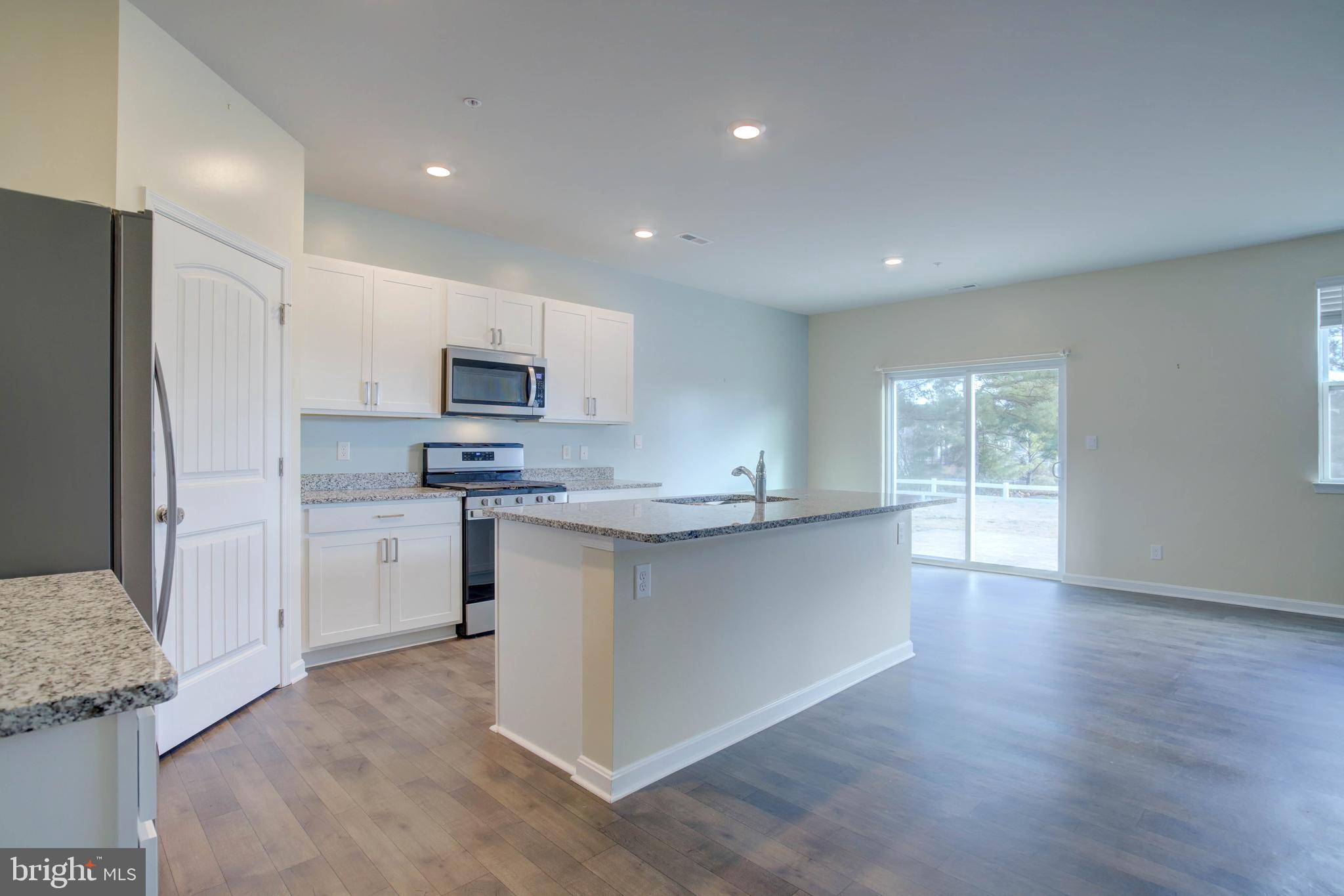 BLACK WATER LANDING - Residential