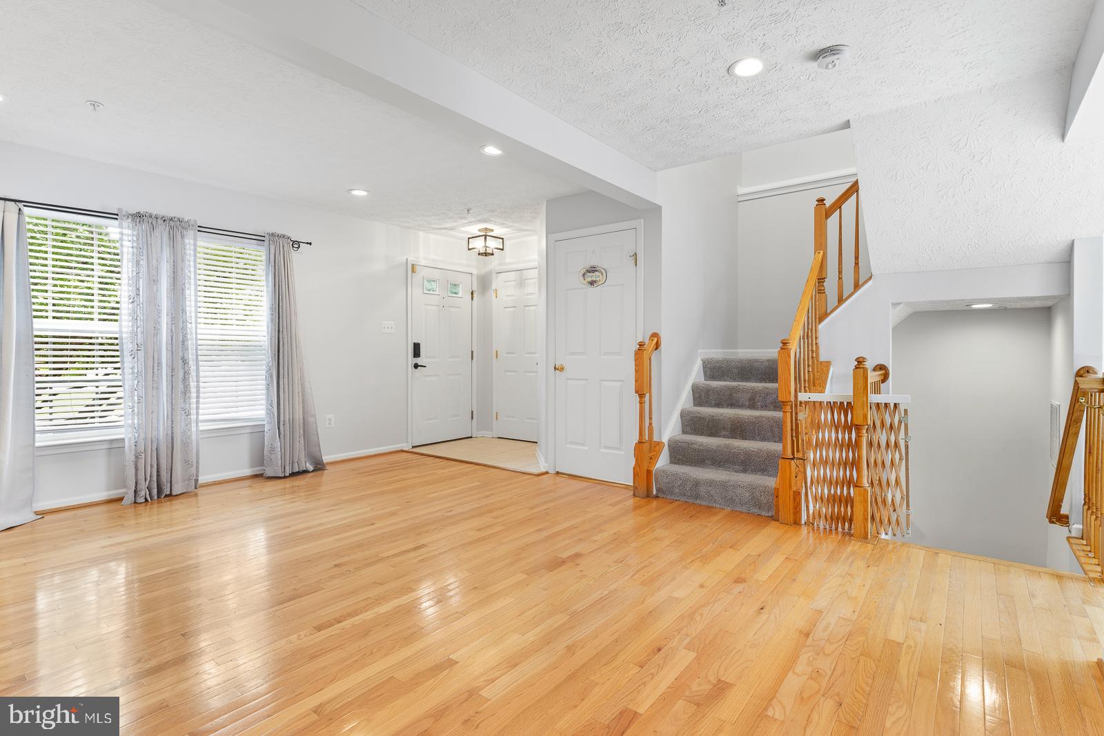 Property Search 9332 VANGUARD COURT