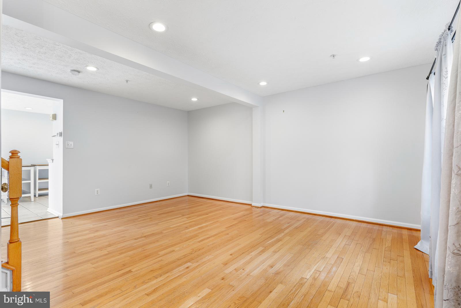 Property Search 9332 VANGUARD COURT