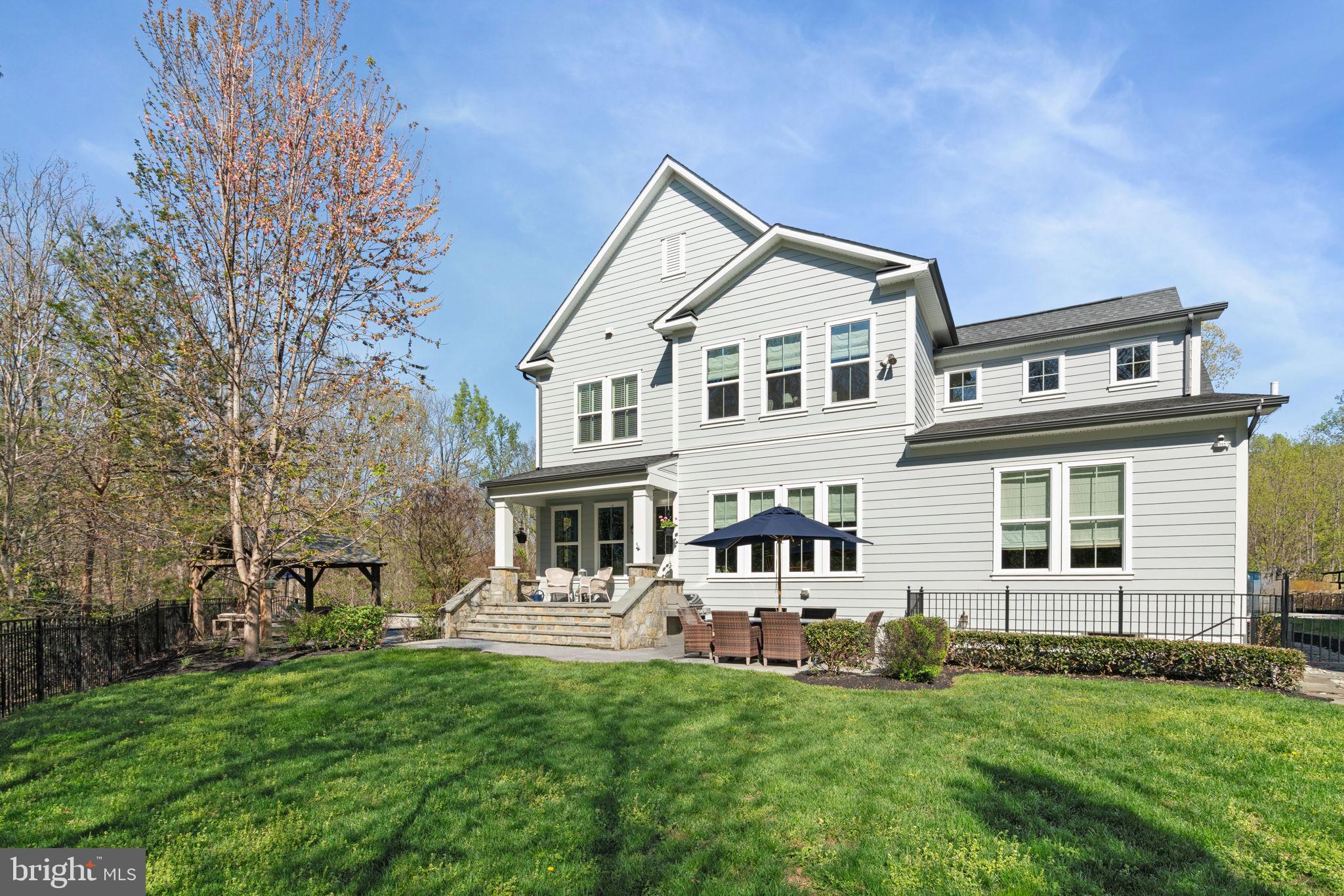 POTOMAC SHORES - Residential